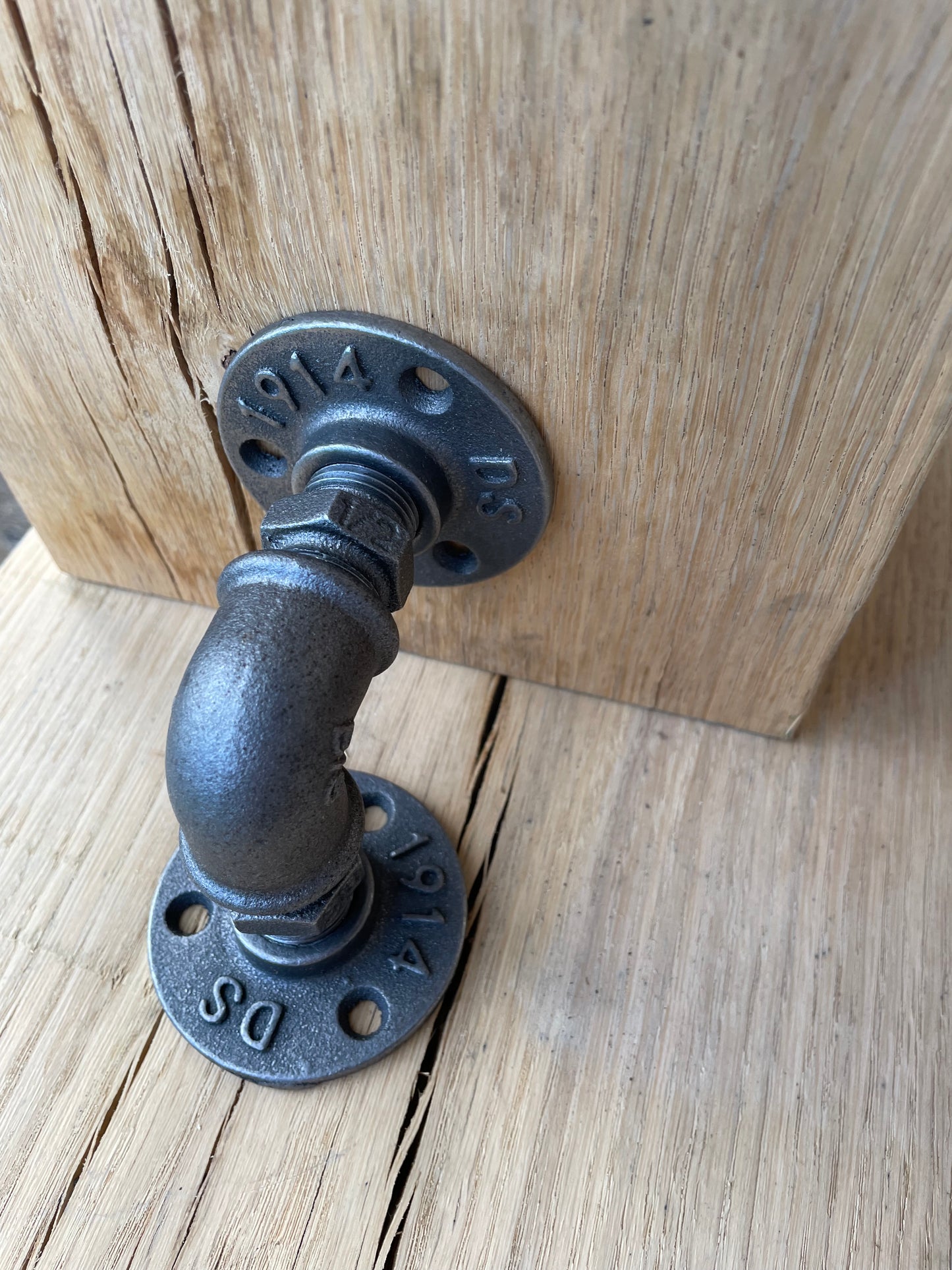 Handmade Solid Wood Handrail with Steel Brackets