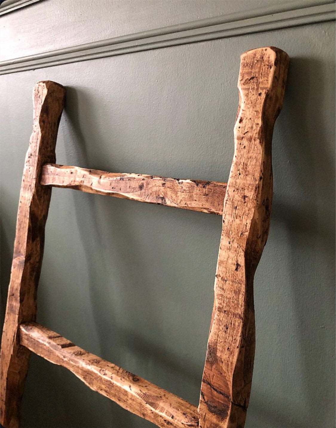Solid Wood Distressed Storage Ladder | Rustic Finish | Ladder Shelf | Towel Ladder